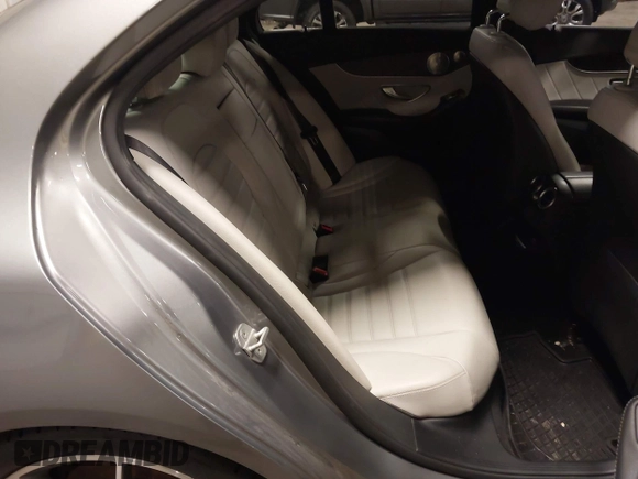 2016 Mercedes-Benz C 450 AMG with VIN 55SWF6EB9GU111727, listed as a IAAI auction lot 42157611 with 118,152 mi miles and . Bid and sale history available at DreamBid. Image 8.