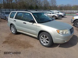 2006 Subaru Forester 2.5 X with VIN JF1SG63636H705351, listed as a IAAI auction lot 41957115 with 206,418 mi miles. Bid and sale history available at carsss.com. Image 1.