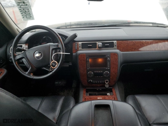 2008 Chevrolet Avalanche LTZ with VIN 3GNFK123X8G264763, listed as a Copart auction lot 43169685 with 178,469 mi miles and Salvage Title. Bid and sale history available at carsss.com. Image 8.