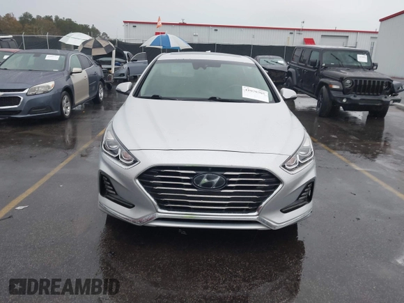 2018 Hyundai Sonata SEL with VIN 5NPE34AF0JH696872, listed as a IAAI auction lot 41070305 with 121,000 mi miles and . Bid and sale history available at DreamBid. Image 12.