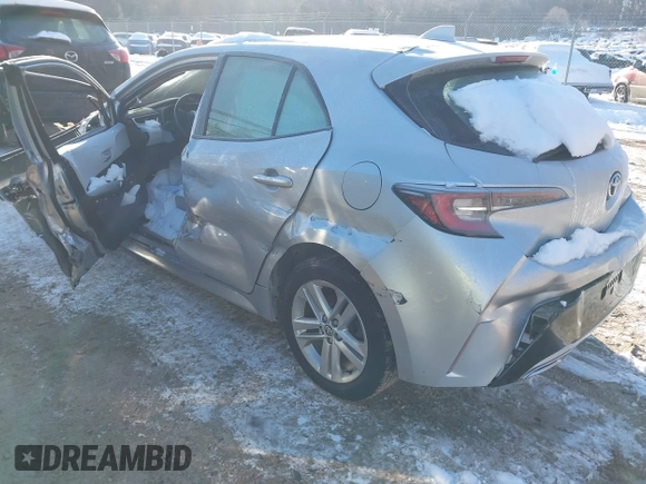 2019 Toyota Corolla Hatchback SE with VIN JTNK4RBE3K3029225, listed as a IAAI auction lot 41633479 with 90,172 mi miles. Bid and sale history available at carsss.com. Image 3.