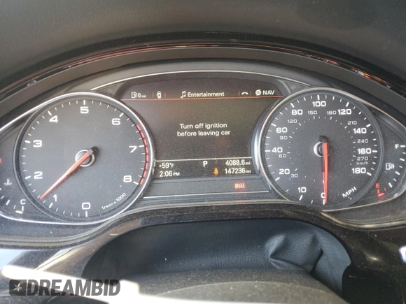 2014 Audi A8 3.0T z VIN WAURGAFD5EN007438, wystawiony jako Copart lot #47979945 z przebiegiem 147 236 mil mil oraz Szkody całkowita. Historia ofert i sprzedaży dostępna na DreamBid. Obrazek 9.