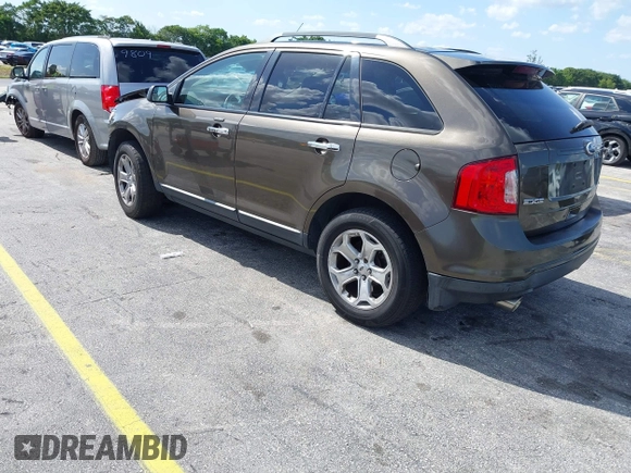 2011 Ford Edge SEL with VIN 2FMDK3JC2BBA98774, listed as a IAAI auction lot 42014358 with 178,875 mi miles. Bid and sale history available at carsss.com. Image 3.