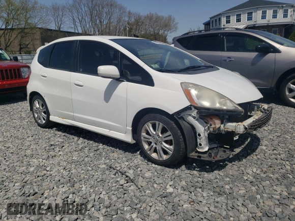 2009 Honda Fit Sport w/Navi with VIN JHMGE88619S012245, listed as a Copart auction lot 54332205 with 139,812 mi miles and Clean Title. Bid and sale history available at carsss.com. Image 4.