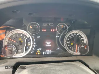 2015 Ram 2500 Big Horn z VIN 3C6UR5DL2FG569002, wystawiony jako Copart lot #43965245 z przebiegiem 147 592 mil mil oraz Szkoda całkowita • Salvage title. Historia ofert i sprzedaży dostępna na DreamBid. Obrazek 9.