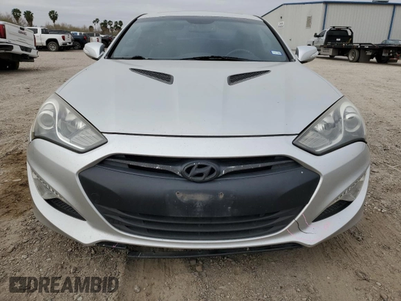 2013 Hyundai Genesis Coupe R-Spec with VIN KMHHU6KJ8DU104908, listed as a Copart auction lot 45586515 with 83,554 mi miles and Salvage title. Bid and sale history available at DreamBid. Image 5.