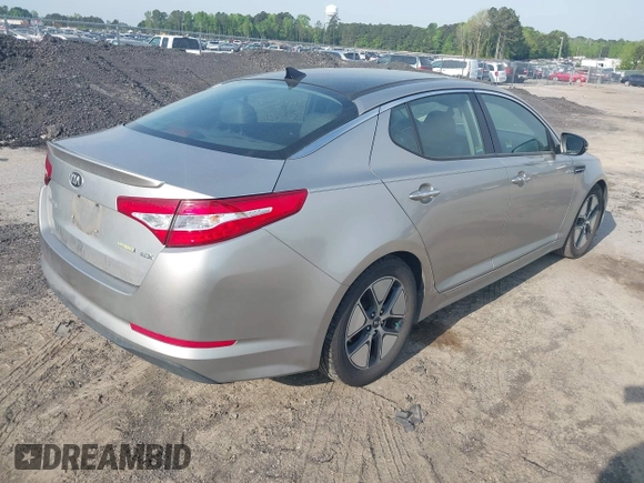 2013 Kia Optima EX z VIN KNAGM4ADXD5059185, wystawiony jako IAAI lot #42046712 z przebiegiem 204 884 mil mil oraz . Historia ofert i sprzedaży dostępna na DreamBid. Obrazek 4.