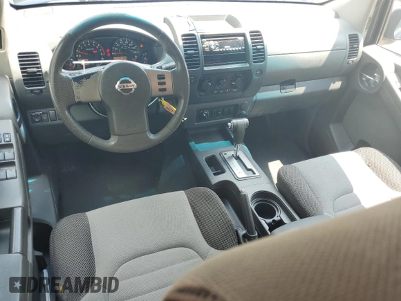 2008 Nissan Xterra X z VIN 5N1AN08W98C503210, wystawiony jako Copart lot #57361155 z przebiegiem 211 951 mil mil oraz Czysty tytuł • Clean title. Historia ofert i sprzedaży dostępna na DreamBid. Obrazek 8.