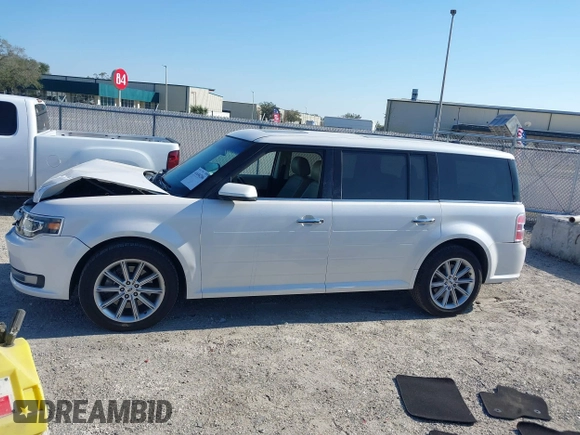 2017 Ford Flex Limited z VIN 2FMGK5D81HBA13240, wystawiony jako IAAI lot #41694206 z przebiegiem 113 356 mil mil oraz . Historia ofert i sprzedaży dostępna na DreamBid. Obrazek 14.