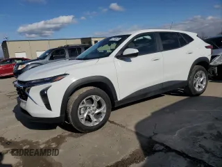 2025 Chevrolet Trax LS with VIN KL77LFEP6SC136145, listed as a Copart auction lot 47745675 with 5,987 mi miles and Salvage Title. Bid and sale history available at DreamBid. Image 1.