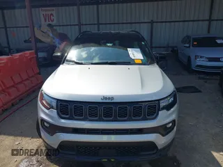 2024 Jeep Compass Latitude with VIN 3C4NJDBN4RT170123, listed as a IAAI auction lot 41891351 with 10,547 mi miles and . Bid and sale history available at carsss.com. Image 13.