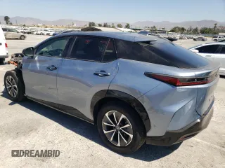 2023 Lexus RZ 450e Premium z VIN JTJAAAAB5PA017059, wystawiony jako Copart lot #48378775 z przebiegiem 11 182 mil mil oraz Szkoda całkowita • Salvage title. Historia ofert i sprzedaży dostępna na DreamBid. Obrazek 2.
