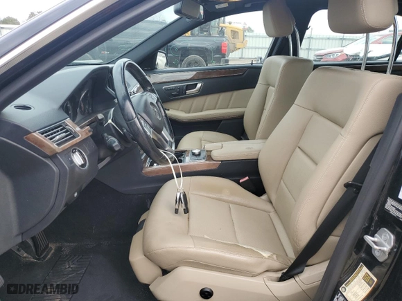 2013 Mercedes-Benz E-Class E 350 Luxury with VIN WDDHF8JB2DA754328, listed as a Copart auction lot 44014255 with 135,182 mi miles and Salvage Title. Bid and sale history available at carsss.com. Image 7.