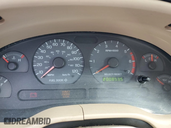 2001 Ford Mustang Deluxe with VIN 1FAFP44471F181371, listed as a Copart auction lot 75958284 with 200,853 mi miles and Clean Title. Bid and sale history available at carsss.com. Image 9.