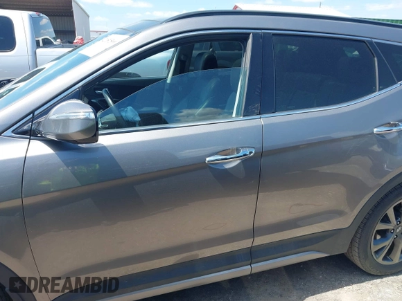 2017 Hyundai Santa Fe Ultimate z VIN 5NMZW4LA7HH047989, wystawiony jako IAAI lot #42051500 z przebiegiem 75 747 mil mil oraz . Historia ofert i sprzedaży dostępna na DreamBid. Obrazek 14.