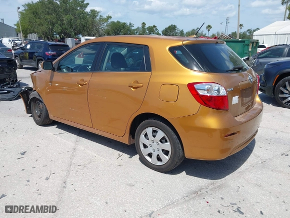 2009 Toyota Matrix S with VIN 2T1LE40E49C001740, listed as a IAAI auction lot 42088899 with 173,939 mi miles. Bid and sale history available at carsss.com. Image 3.