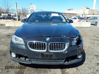 2015 BMW 5 Series 528i xDrive with VIN WBA5A7C50FD621076, listed as a IAAI auction lot 41823319 with 113,631 mi miles and . Bid and sale history available at carsss.com. Image 13.