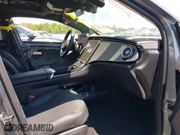 2024 Mercedes-Benz EQE 350 z VIN 4JGGM1CB6RA058722, wystawiony jako IAAI lot #42119327 z przebiegiem 5 503 mil mil oraz . Historia ofert i sprzedaży dostępna na DreamBid. Obrazek 5.