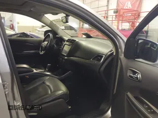 2016 Dodge Journey Crossroad Plus z VIN 3C4PDDGG9GT108885, wystawiony jako IAAI lot #41020929 z przebiegiem 124 167 mil mil oraz . Historia ofert i sprzedaży dostępna na DreamBid. Obrazek 5.