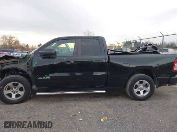 2019 Ram 1500 Tradesman с VIN 1C6SRFCT6KN743475, выставлен на аукционе IAAI как лот 41015557 с пробегом 77 435 миль миль и . История ставок и продаж доступна на DreamBid. Изображение 15.