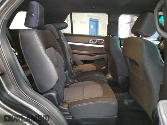 2017 Ford Explorer XLT z VIN 1FM5K8DH2HGA72766, wystawiony jako Copart lot #57585945 z przebiegiem 93 188 mil mil oraz Czysty tytuł • Clean title. Historia ofert i sprzedaży dostępna na DreamBid. Obrazek 11.