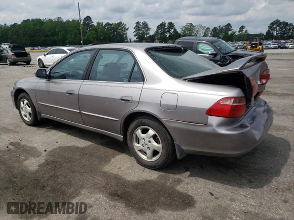 2000 Honda Accord EX z VIN 1HGCG5656YA060963, wystawiony jako Copart lot #54715235 z przebiegiem 266 918 mil mil oraz Szkoda całkowita • Salvage title. Historia ofert i sprzedaży dostępna na DreamBid. Obrazek 2.