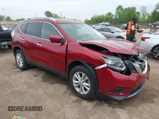 2016 Nissan Rogue SV z VIN JN8AT2MVXGW133437, wystawiony jako IAAI lot #42240669 z przebiegiem 51 370 mil mil oraz . Historia ofert i sprzedaży dostępna na DreamBid. Obrazek 1.