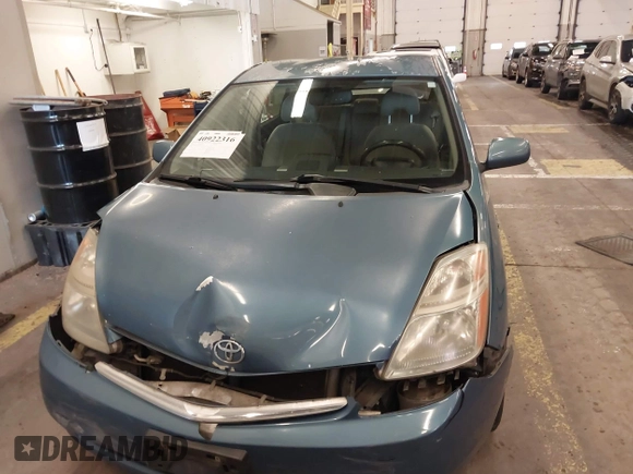 2006 Toyota Prius with VIN JTDKB20U463129691, listed as a IAAI auction lot 40922316 with 301,945 mi miles. Bid and sale history available at carsss.com. Image 12.