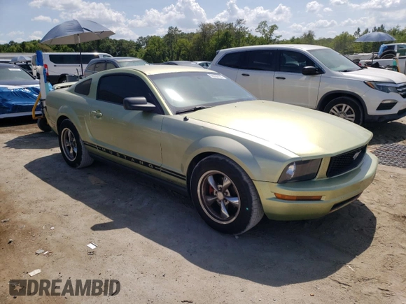 2005 Ford Mustang Deluxe with VIN 1ZVFT80N555143190, listed as a Copart auction lot 55550105 with 183,355 mi miles and Clean Title. Bid and sale history available at carsss.com. Image 4.