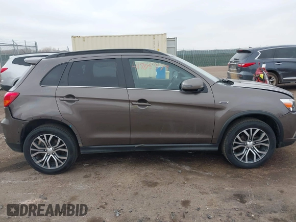 2018 Mitsubishi Outlander SEL z VIN JA4AR4AWXJZ020218, wystawiony jako IAAI lot #41705379 z przebiegiem 113 207 mil mil oraz . Historia ofert i sprzedaży dostępna na DreamBid. Obrazek 13.