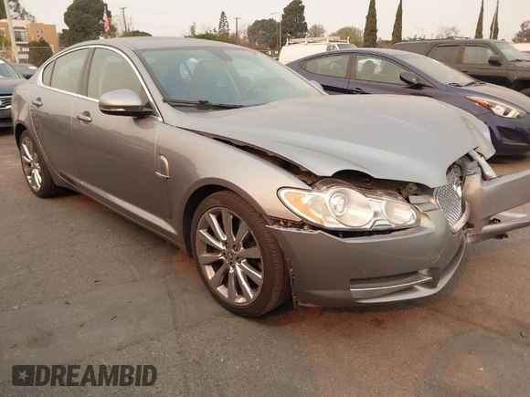 2010 Jaguar XF Premium Luxury with VIN SAJWA0GB6ALR78860, listed as a IAAI auction lot 41283135 with 89,745 mi miles. Bid and sale history available at carsss.com. Image 1.