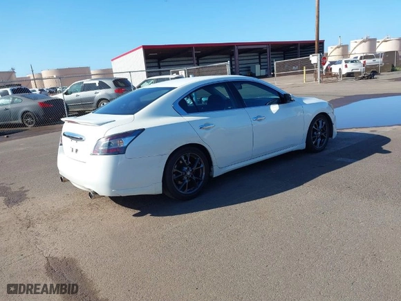 2014 Nissan Maxima 3.5 SV with VIN 1N4AA5AP7EC475084, listed as a IAAI auction lot 41624955 with 112,025 mi miles. Bid and sale history available at carsss.com. Image 4.