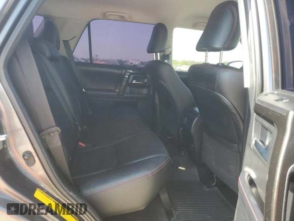 2018 Toyota 4Runner SR5 with VIN JTEBU5JR8J5572148, listed as a Copart auction lot 50132125 with 121,334 mi miles and Salvage Title. Bid and sale history available at DreamBid. Image 11.