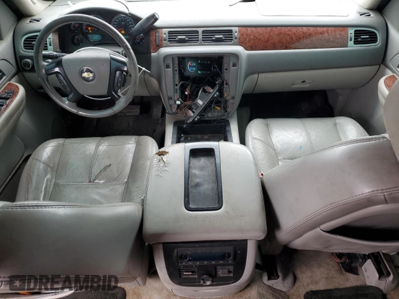 2007 Chevrolet Avalanche LTZ with VIN 3GNFK12377G133496, listed as a Copart auction lot 53552685 with 182,746 mi miles and Salvage Title. Bid and sale history available at DreamBid. Image 8.