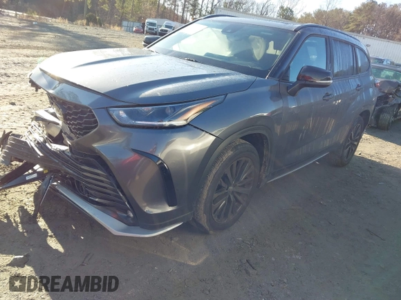 2024 Toyota Highlander LE z VIN 5TDKDRBH3RS531823, wystawiony jako IAAI lot #41769437 z przebiegiem 27 754 mil mil oraz . Historia ofert i sprzedaży dostępna na DreamBid. Obrazek 20.