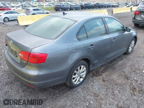 2011 Volkswagen Jetta SE с VIN 3VWDZ7AJ7BM350536, выставлен на аукционе IAAI как лот 42635071 с пробегом 214 919 миль миль и . История ставок и продаж доступна на DreamBid. Изображение 4.