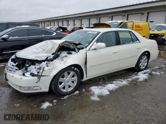 2008 Cadillac DTS 1SD z VIN 1G6KD57Y78U104174, wystawiony jako Copart lot #44759355 z przebiegiem 101 428 mil mil oraz Szkoda całkowita • Salvage title. Historia ofert i sprzedaży dostępna na DreamBid. Obrazek 1.