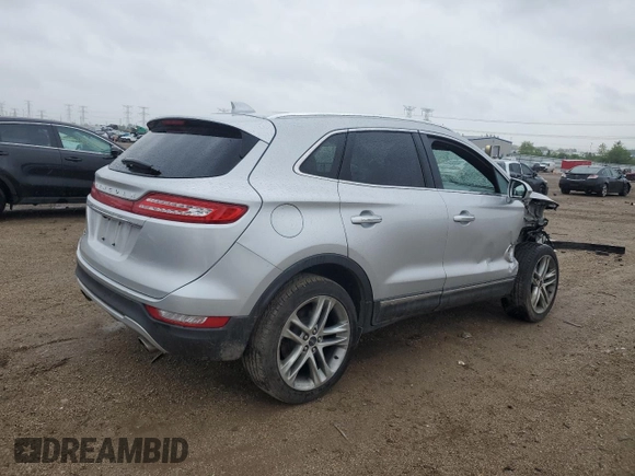 2019 Lincoln MKC Reserve with VIN 5LMCJ3D95KUL22724, listed as a Copart auction lot 56861795 with 59,275 mi miles and Salvage title. Bid and sale history available at DreamBid. Image 3.
