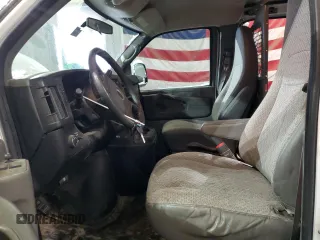 2013 GMC Savana Cargo Van with VIN 1GTW7FCA9D1143400, listed as a Copart auction lot 44860895 with 214,827 mi miles and Clean Title. Bid and sale history available at carsss.com. Image 7.
