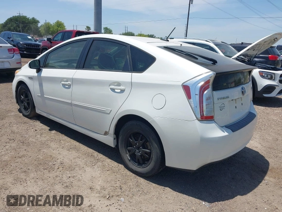 2013 Toyota Prius One with VIN JTDKN3DU4D5588812, listed as a IAAI auction lot 42028250 with 120,521 mi miles. Bid and sale history available at carsss.com. Image 3.