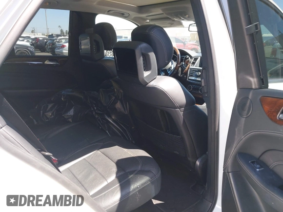 2015 Mercedes-Benz M 400 with VIN 4JGDA5GB6FA540521, listed as a IAAI auction lot 42315812 with 102,931 mi miles and . Bid and sale history available at DreamBid. Image 8.