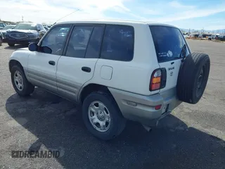 2000 Toyota RAV4 with VIN JT3GP10V8Y7067089, listed as a IAAI auction lot 41806688 with 192,478 mi miles and . Bid and sale history available at DreamBid. Image 3.