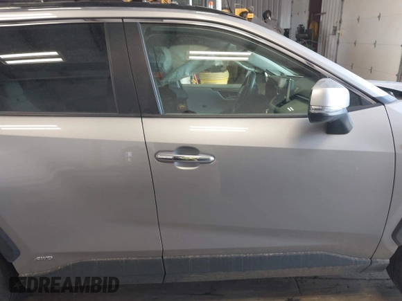 2020 Toyota RAV4 Hybrid Limited with VIN JTMDWRFV1LD547394, listed as a IAAI auction lot 41998568 with 37,381 mi miles. Bid and sale history available at carsss.com. Image 13.