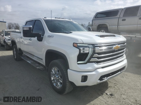 2024 Chevrolet Silverado 3500HD High Country with VIN 1GC4YVEY0RF124804, listed as a Copart auction lot 47888825 with 33,100 mi miles and Salvage Title. Bid and sale history available at carsss.com. Image 4.
