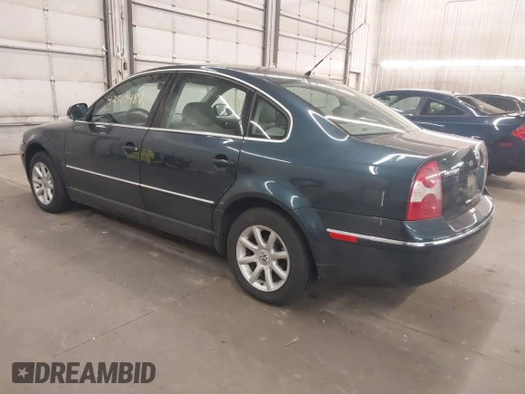 2004 Volkswagen Passat GLS z VIN WVWPD63B24P201432, wystawiony jako IAAI lot #42404871 z przebiegiem 120 630 mil mil oraz . Historia ofert i sprzedaży dostępna na DreamBid. Obrazek 3.