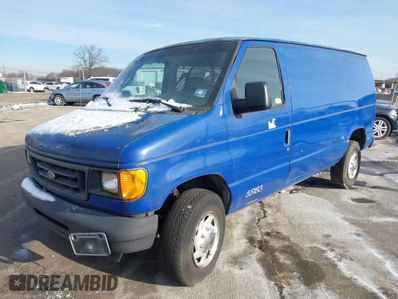 2005 Ford Econoline Cargo with VIN 1FTNE24W25HA44320, listed as a IAAI auction lot 41336276 with 236,671 mi miles. Bid and sale history available at carsss.com. Image 2.