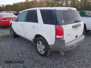 2005 Saturn VUE z VIN 5GZCZ53405S831295, wystawiony jako IAAI lot #41335294 z przebiegiem 249 998 mil mil oraz . Historia ofert i sprzedaży dostępna na DreamBid. Obrazek 3.