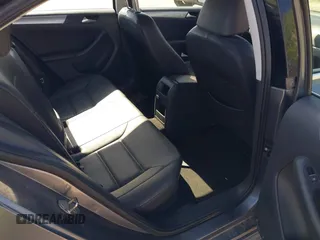 2015 Volkswagen Jetta SE с VIN 3VWD07AJ0FM262590, выставлен на аукционе IAAI как лот 42159928 с пробегом 110 895 миль миль и . История ставок и продаж доступна на DreamBid. Изображение 8.