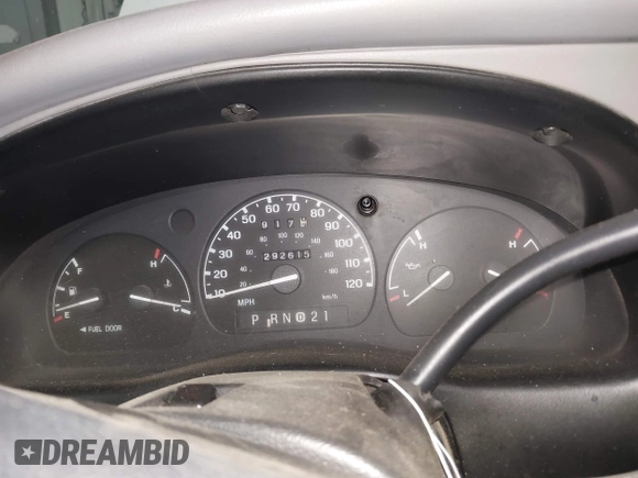 1999 Ford Ranger XL z VIN 1FTYR10CXXUA35916, wystawiony jako IAAI lot #42619208 z przebiegiem 292 615 mil mil oraz . Historia ofert i sprzedaży dostępna na DreamBid. Obrazek 7.