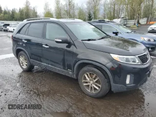 2014 Kia Sorento LX with VIN 5XYKTDA70EG531199, listed as a Copart auction lot 52163405 with 151,165 mi miles and Clean Title. Bid and sale history available at carsss.com. Image 4.